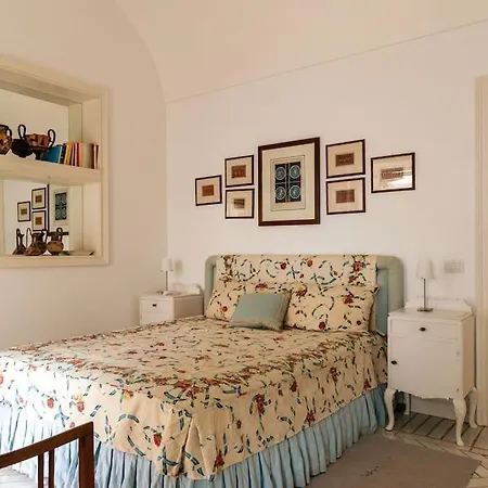 Beautiful With View In The Heart Of Holiday home Capri