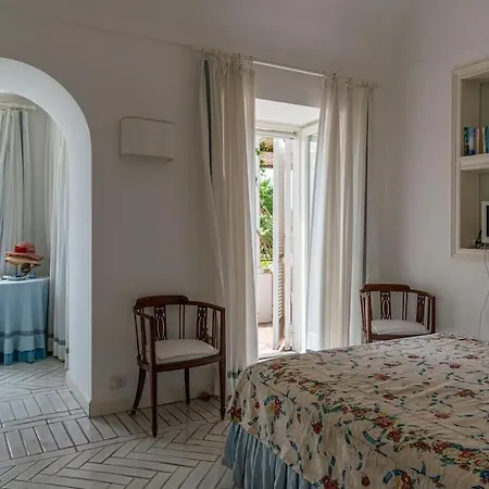 Ferienhaus Beautiful With View In The Heart Of